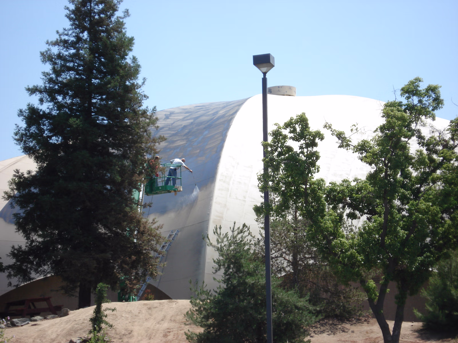 Mountain View Community Church - 3600 N Fowler Ave
