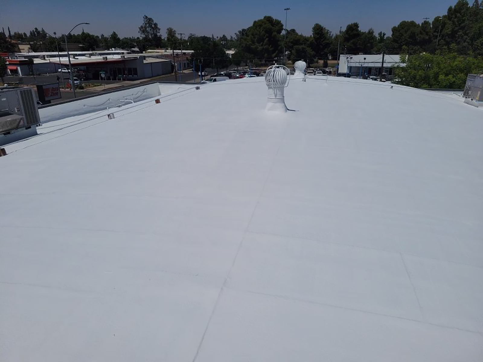 Autozone - 2612 N Blackstone Ave