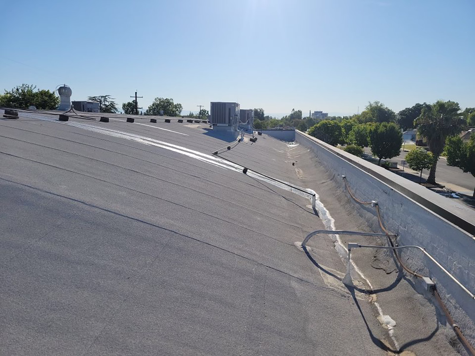 Autozone - 2612 N Blackstone Ave