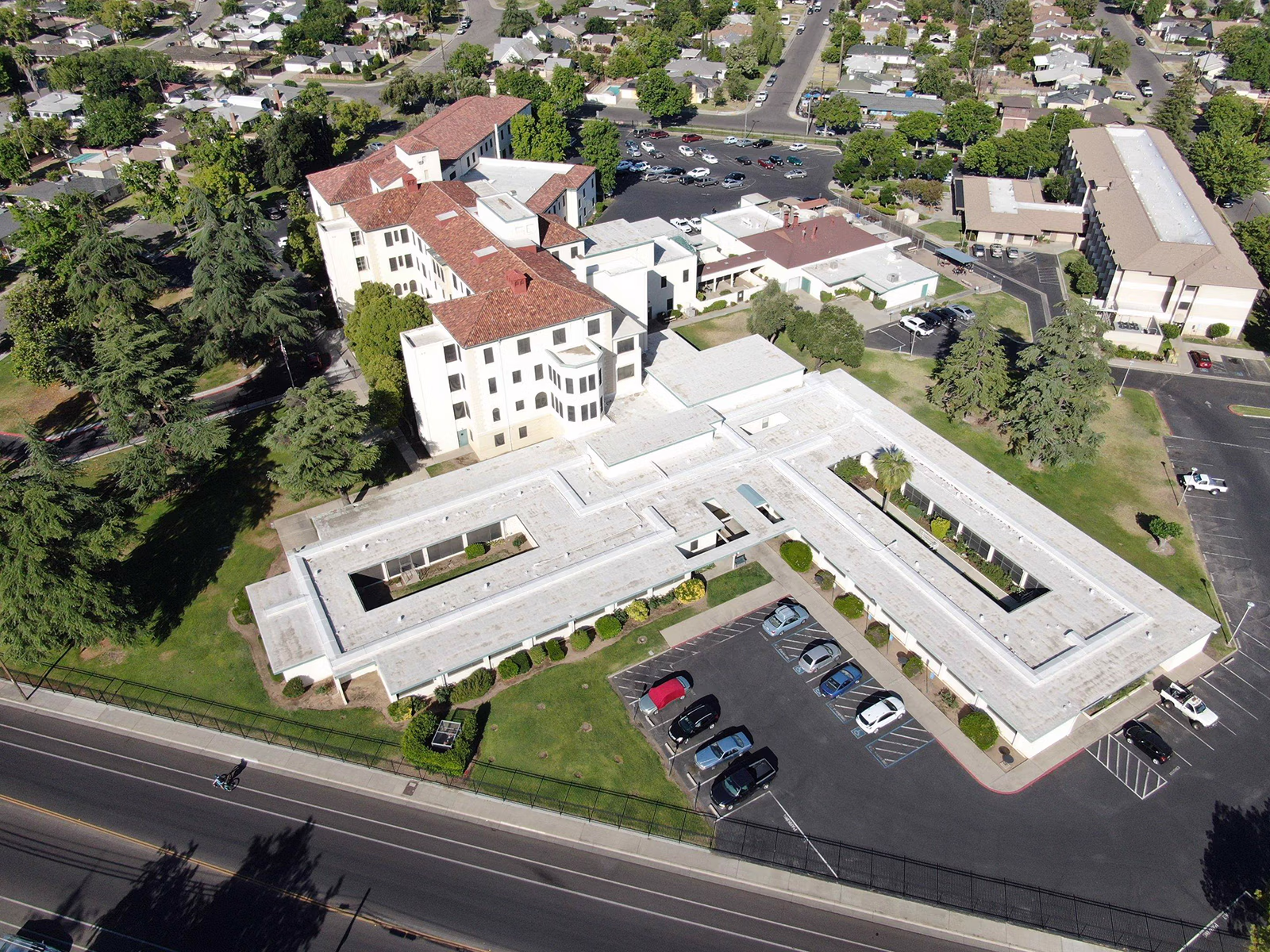 Glen Agnes Elderly Housing - 530 W Floradora Ave