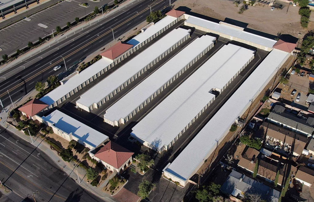 Nova Storage Facility - 3305 E Palmdale Blvd
