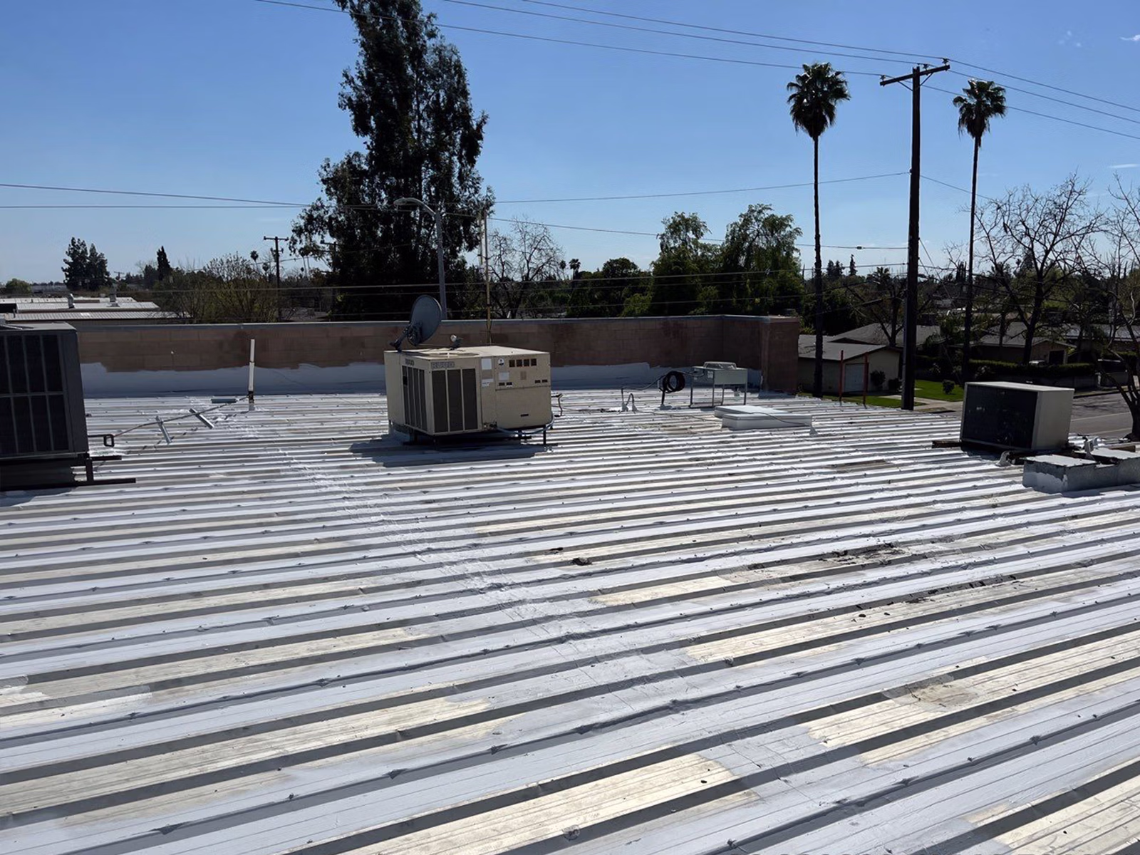 Sierra View Plaza - 6415-6427 N Blackstone Ave
