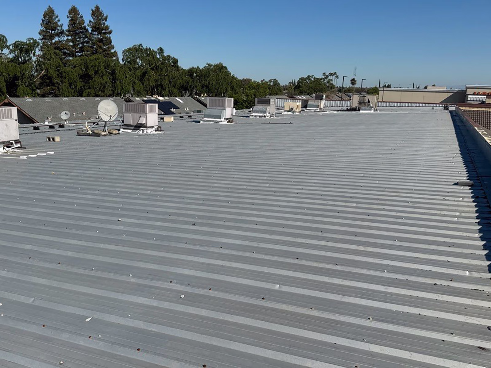 Sierra View Plaza - 6455-6497 N Blackstone Ave