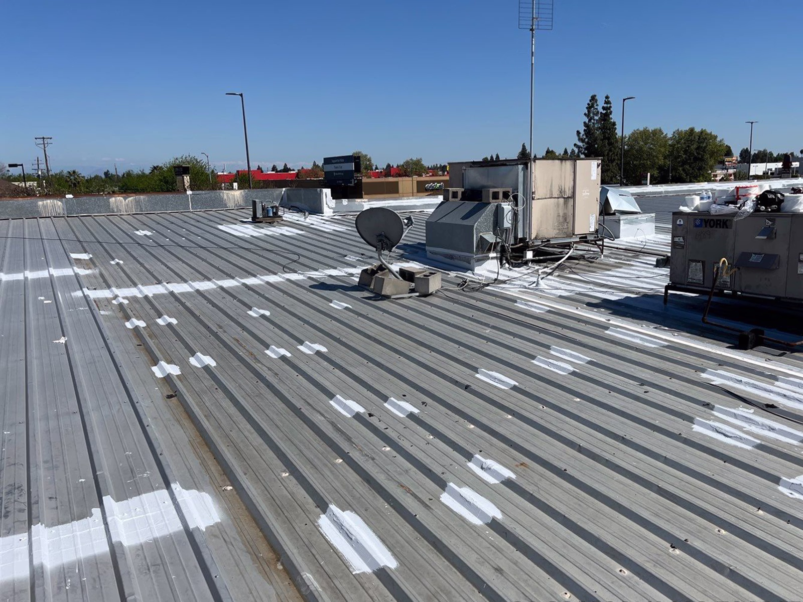 Sierra View Plaza - 6455-6497 N Blackstone Ave