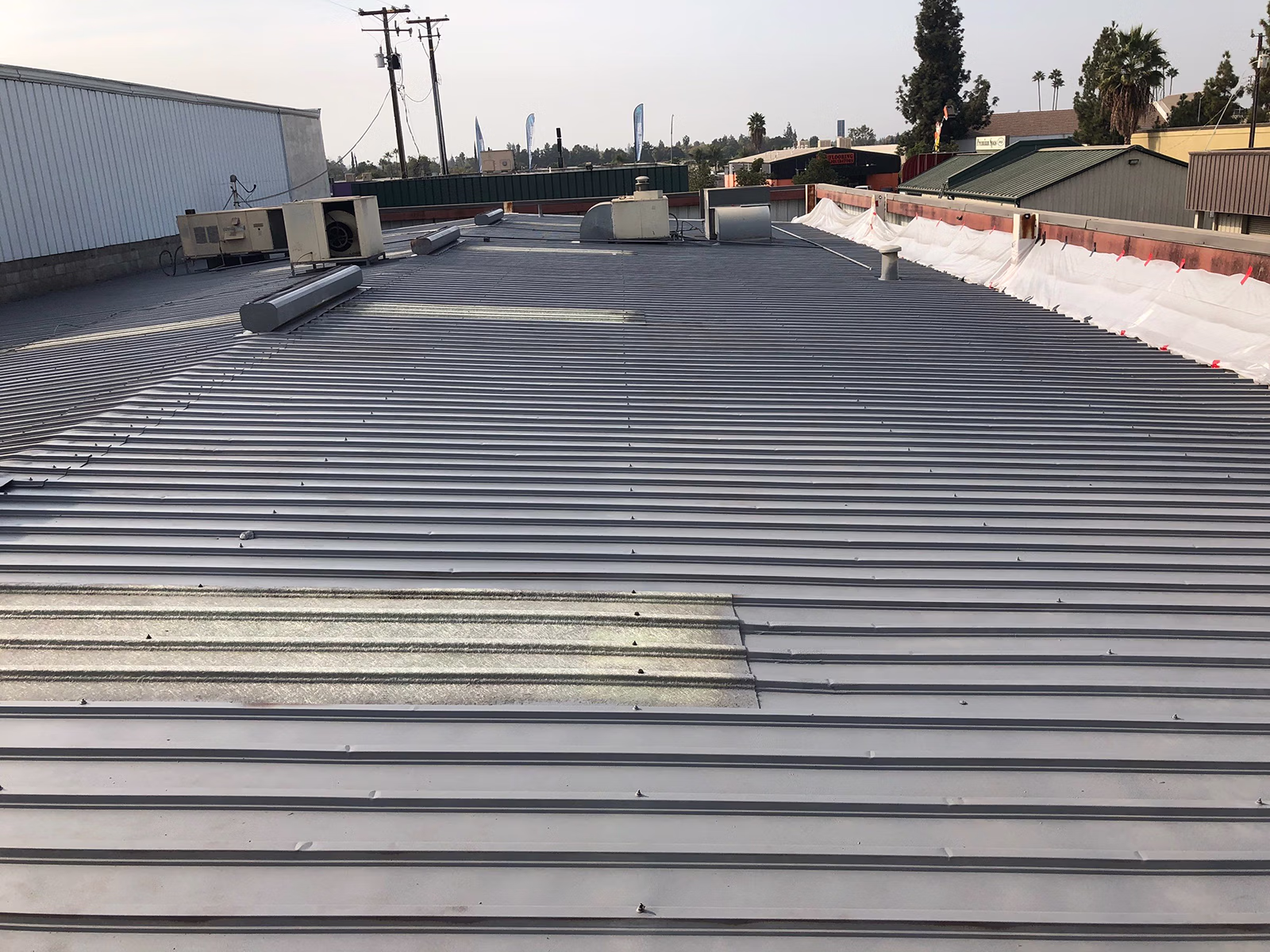 Commercial - 6622-6624 N Blackstone Ave