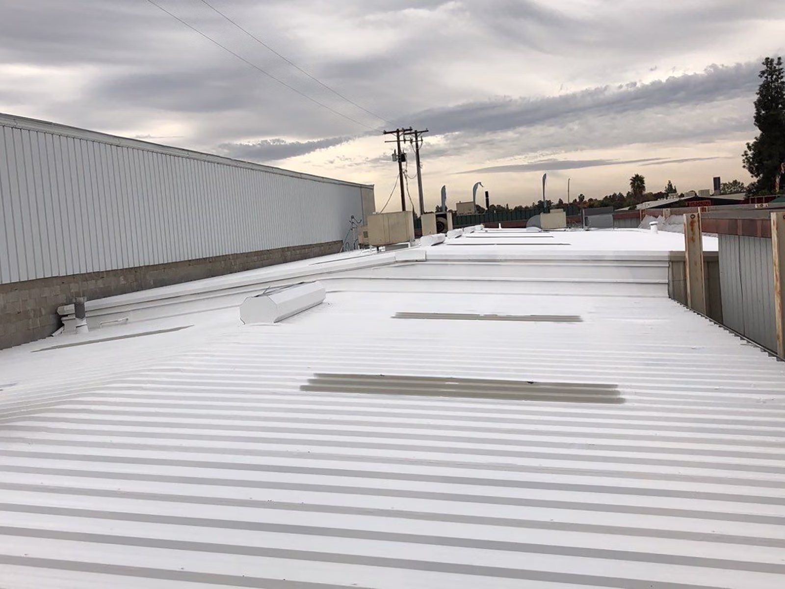 Commercial - 6622-6624 N Blackstone Ave