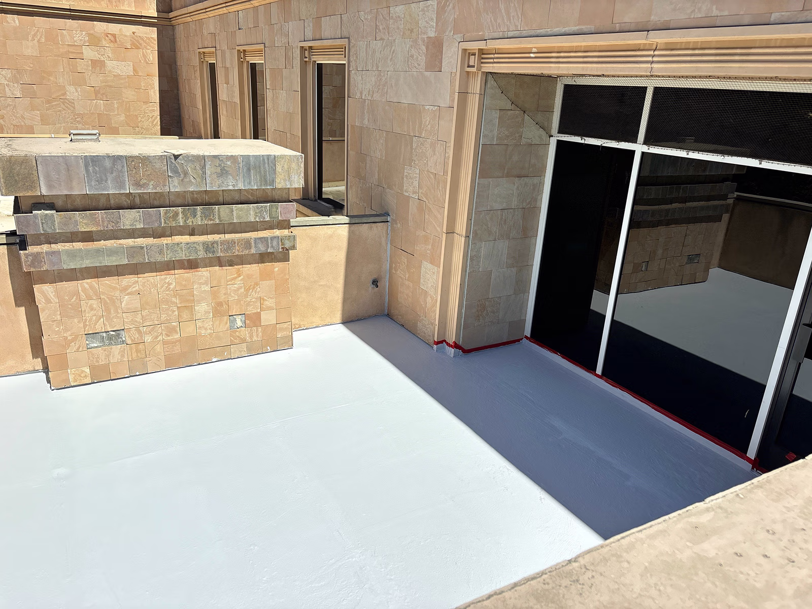 7257 N Fresno St - Patio Section