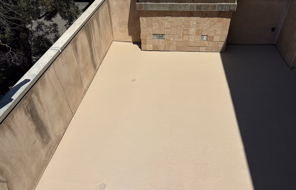 7257 N Fresno St - Patio Section
